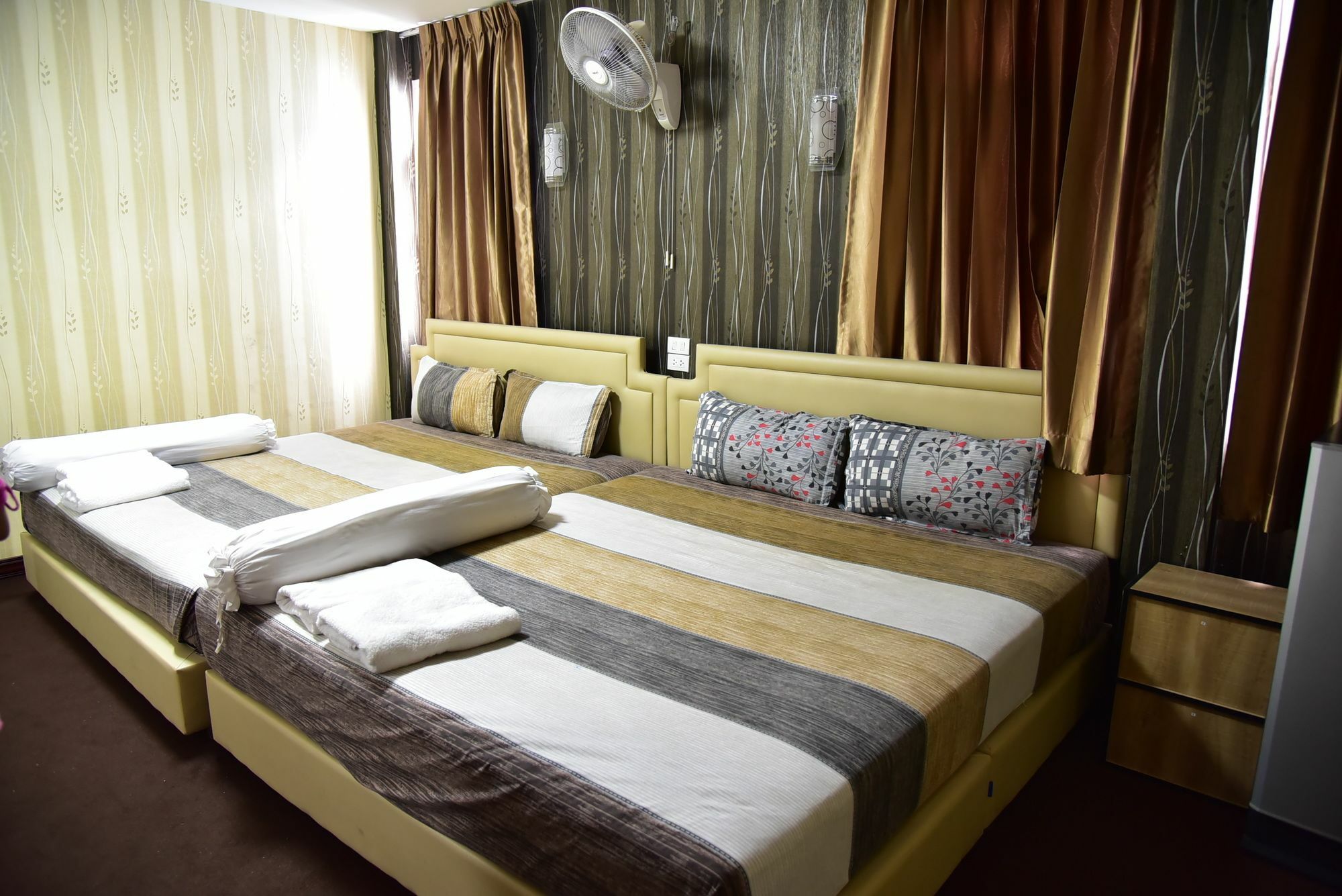 Hari Om Delhi Darbar Otel Pattaya Dış mekan fotoğraf